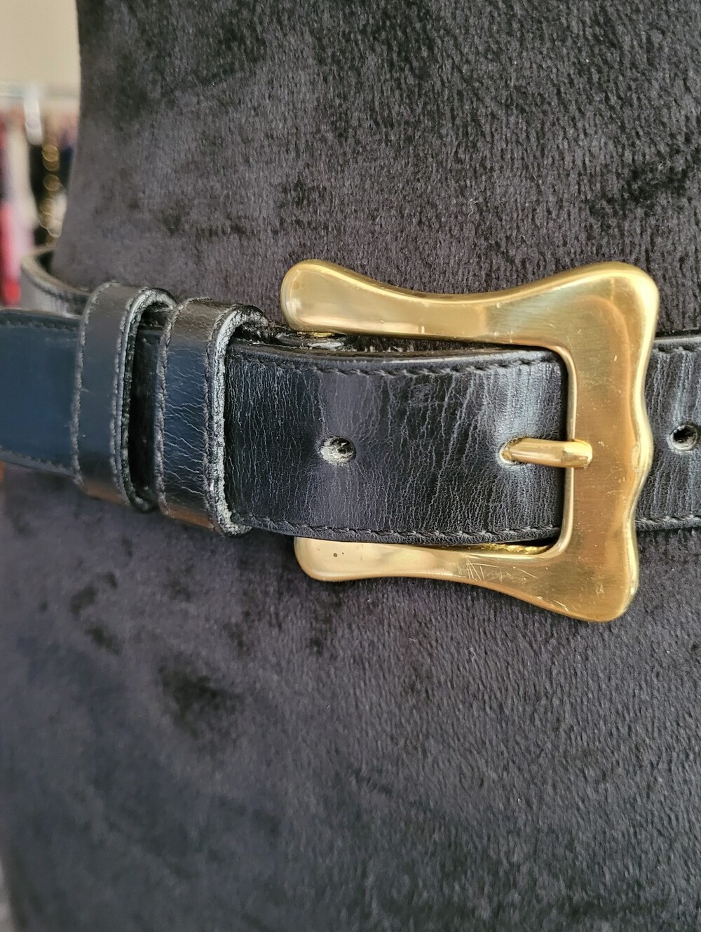 Black Leather Belt with Gold Buckle - Women Accessories Vintage Leather Belt 28" - Picture 10 of 16